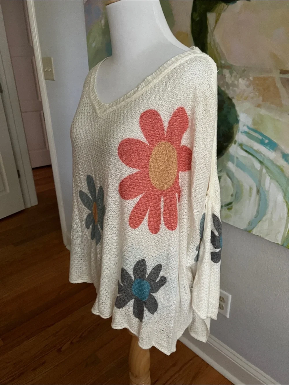 POL Groovy For You V-Neck Flower Print Top In Ivory large - Picture 6 of 16
